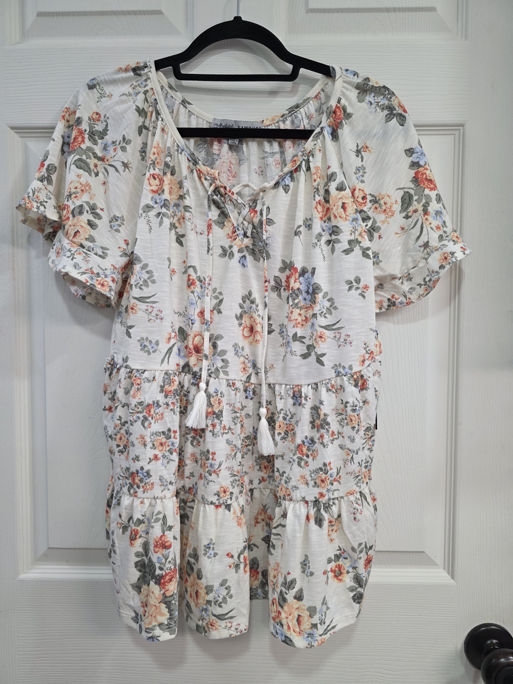Women's Floral Short Sleeve Tie-Front Blouse in Cream, Coral & Sage NEW
